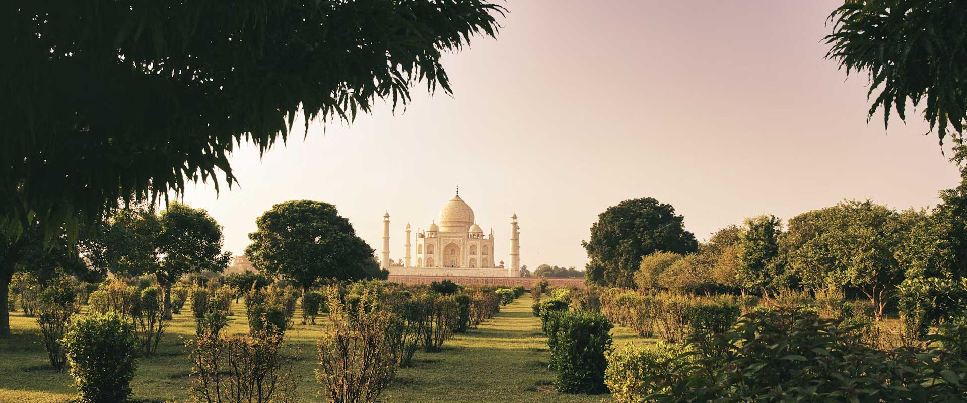 TAILOR MADE INDIA THE TAJ MAHAL & BEYOND