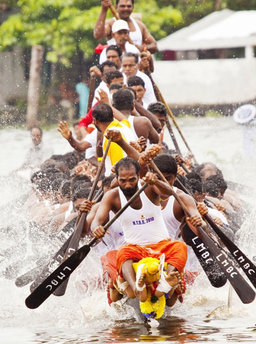 Kerala Boat Race Tours
